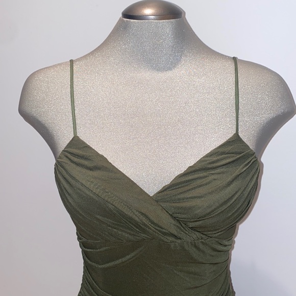 Alice Elle BodyCon, Olive Green, Midi Dress 0-2/4 - Picture 4 of 6